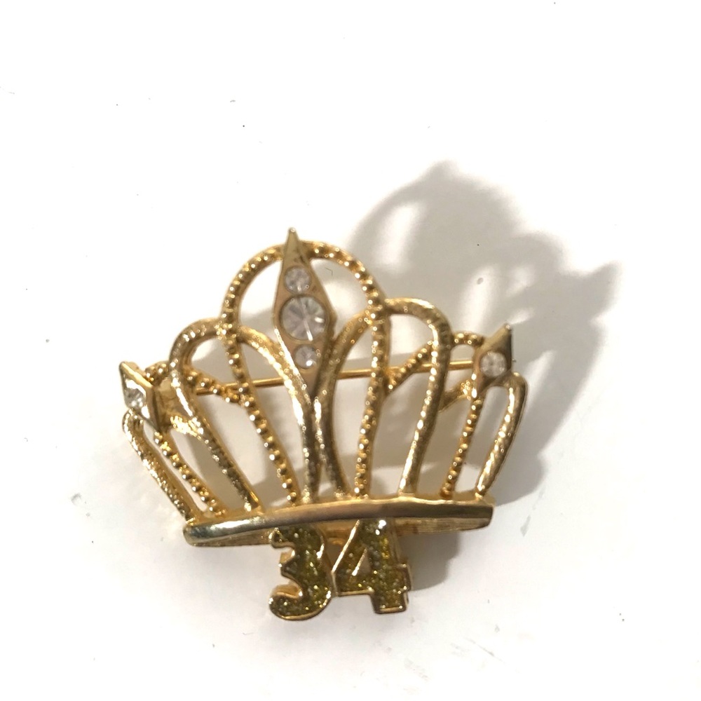Vintage Park Lane Gold Crown Brooch with Clear Stones and '34' Detail - Picture 4 of 4